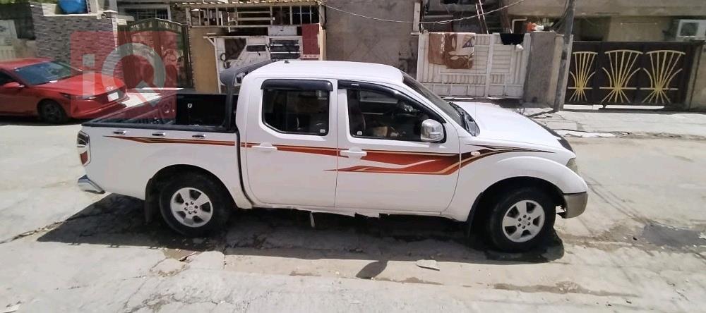 نيسان نافارا